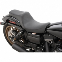 SEAT PREDATOR III SMOOTH BLACK 06-17 FXD/ FXDWG, 12-16 FLD