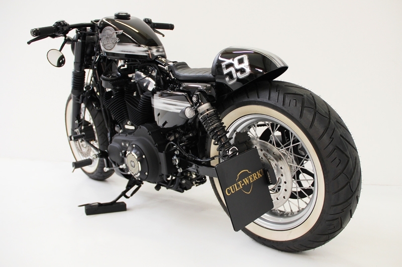 Cult Werk seitlicher Kennzeichenhalter Sportster ab 86