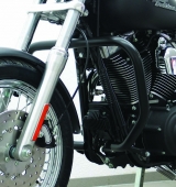 Highwaybar Front, Black, 06-17 FXD/B/C  Except FLD/FXDF/FXDWG W.Forward Controls